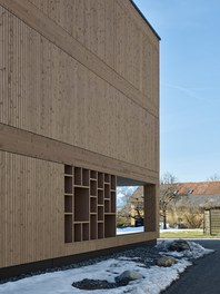 Housing Complex Zwischenwasser - detail of facade