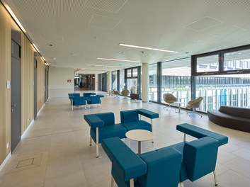Hospital Krankenhaus Nord - waiting area