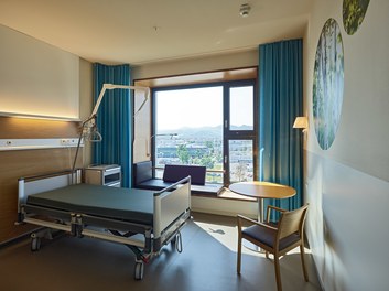 Hospital Krankenhaus Nord - patient´s room