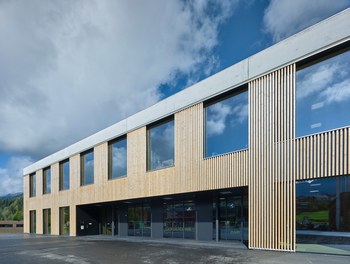 Secondary School Egg - south facade with entrance