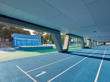 High School ENK; conversion - courtyard with sportsground