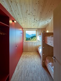 TUM Research and Education Center - bedroom