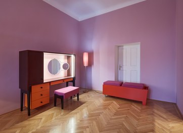 Apartment Schönbrunn - bedroom furniture