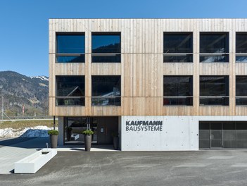 Headquarter Kaufmann Bausysteme - 