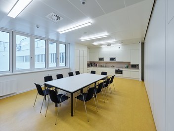 University of Vienna - Biology Building - 