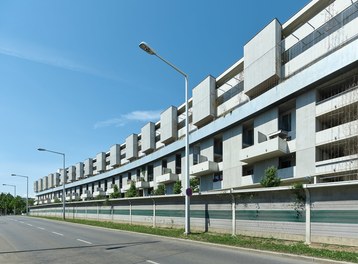 Residential Building Florasdorf - 