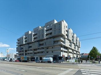 Residential Building Florasdorf - 