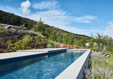 garden a - 