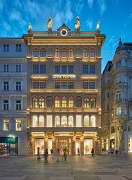 Louis Vuiton Shop - staircase