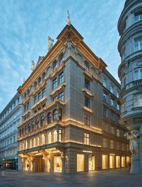 Louis Vuiton Shop - staircase