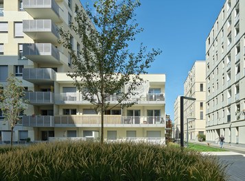 Housing Complex Nordbahnhof - 