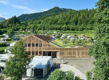 Sanitärhaus Alpencamping - 