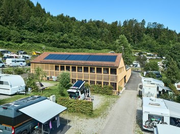 Sanitärhaus Alpencamping - 