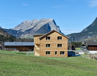 Apartmenthouse "tinnes" - 