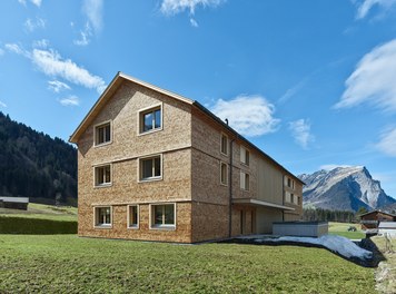 Apartmenthouse "tinnes" - 